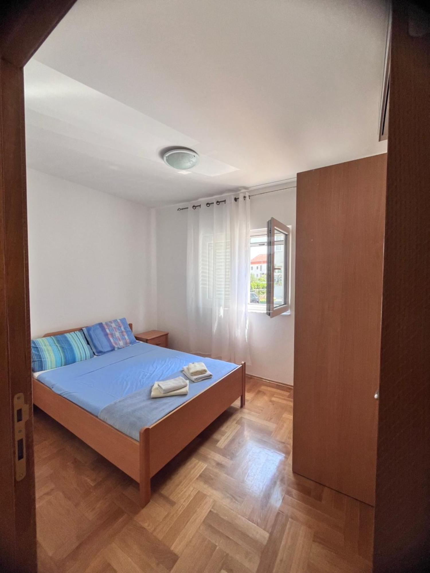 Apartment Belani, Own Parking Tivat Zewnętrze zdjęcie