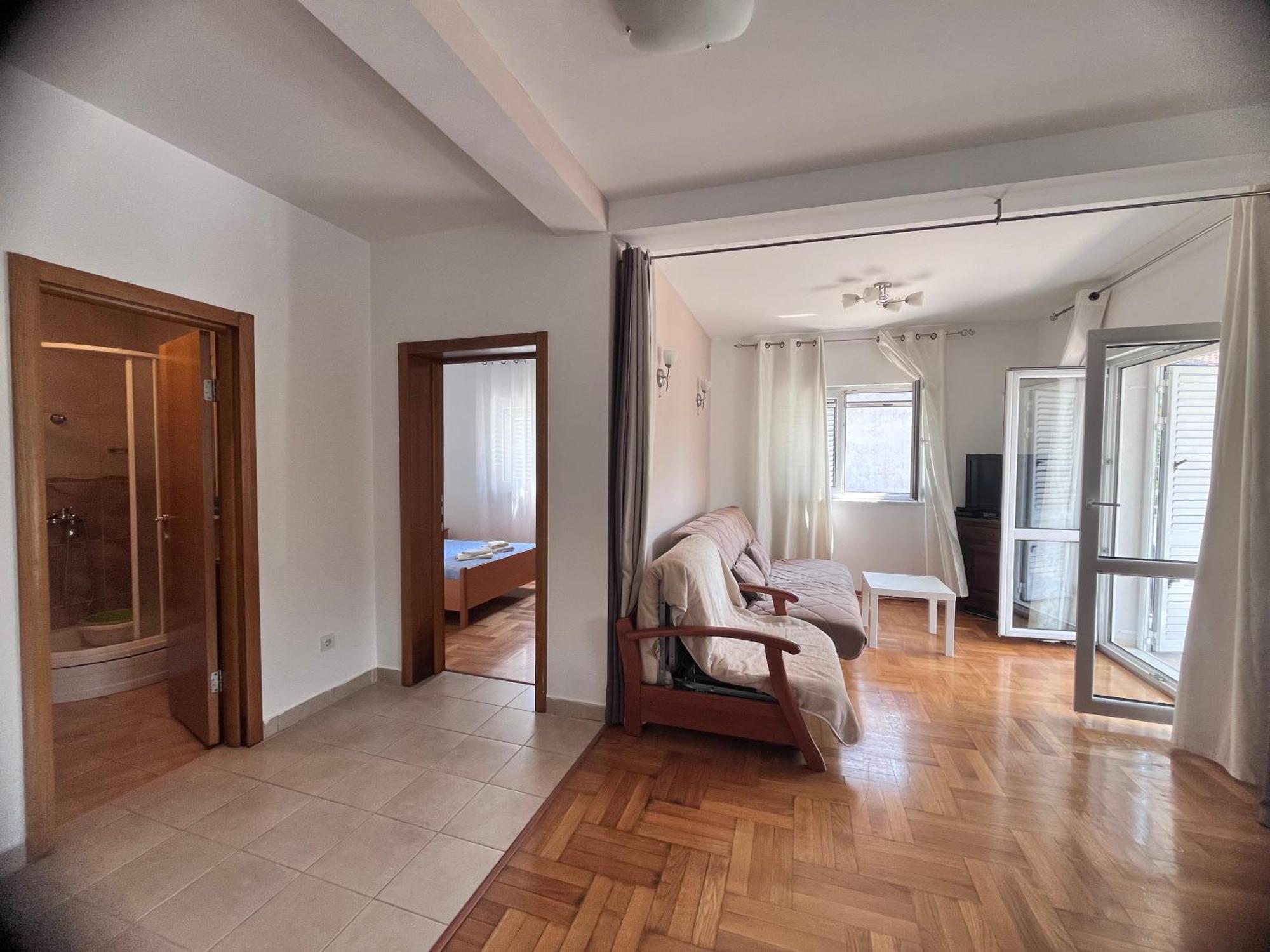 Apartment Belani, Own Parking Tivat Zewnętrze zdjęcie